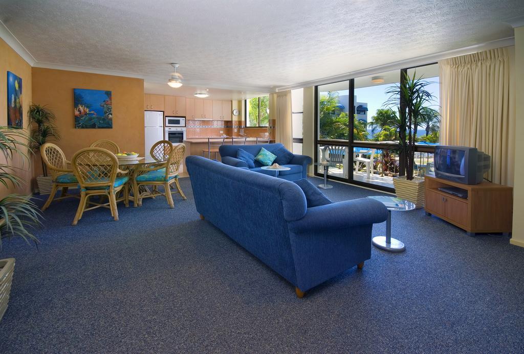 Headland Tropicana Resort Alexandra Headland Esterno foto