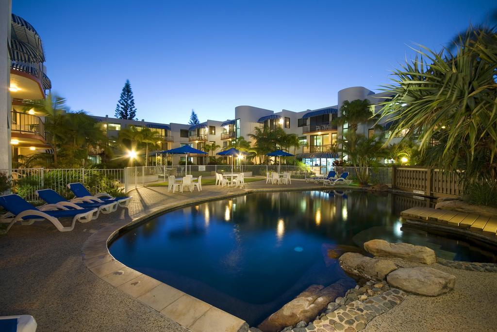 Headland Tropicana Resort Alexandra Headland Esterno foto