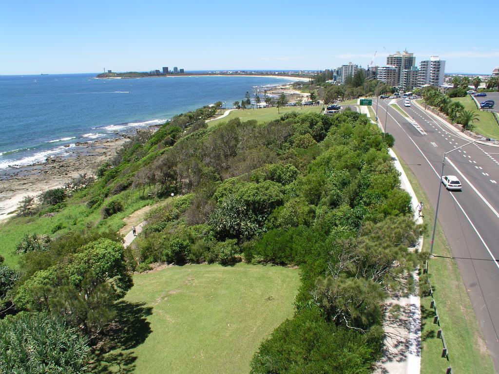 Headland Tropicana Resort Alexandra Headland Esterno foto