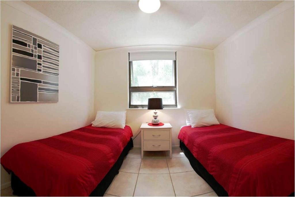 Headland Tropicana Resort Alexandra Headland Esterno foto