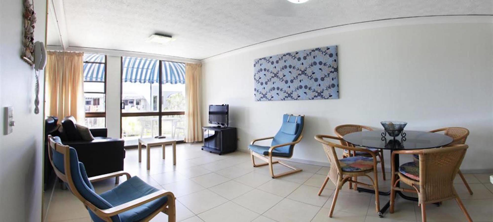 Headland Tropicana Resort Alexandra Headland Esterno foto