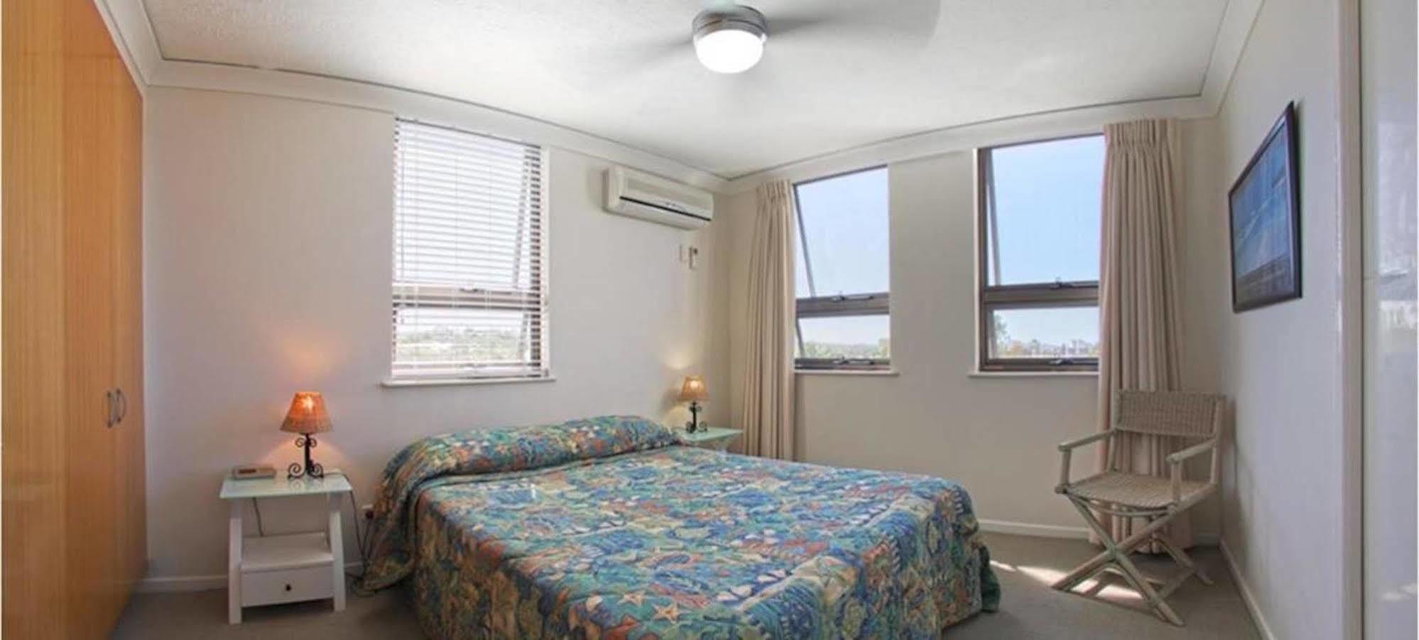 Headland Tropicana Resort Alexandra Headland Esterno foto