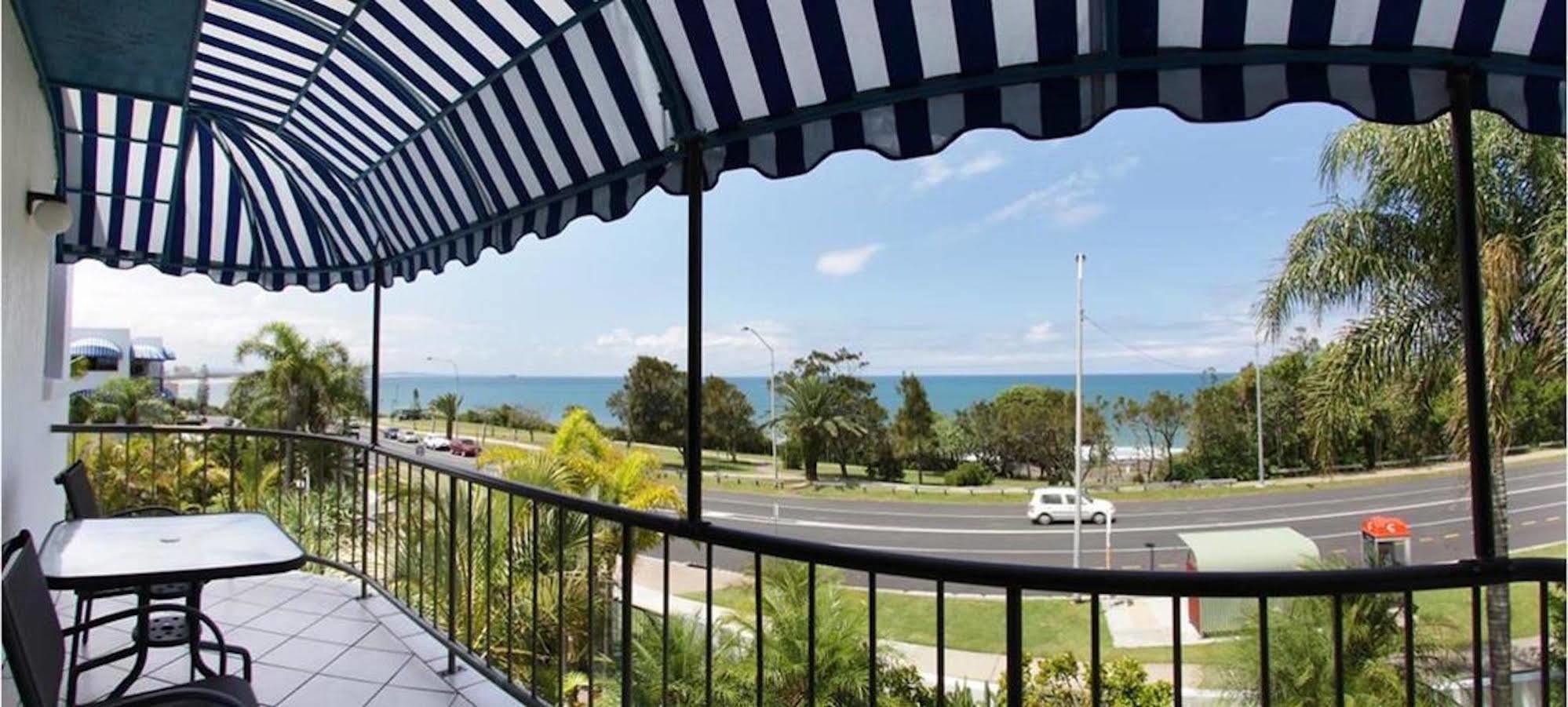 Headland Tropicana Resort Alexandra Headland Esterno foto
