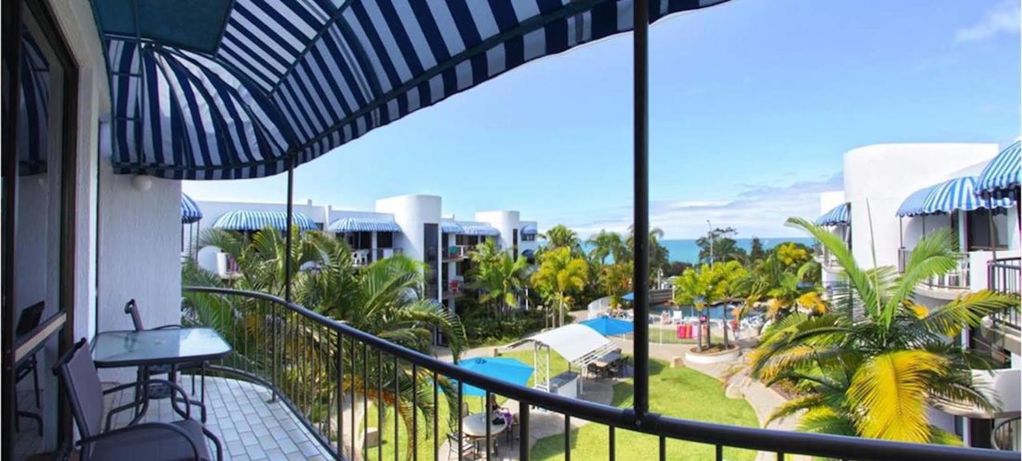 Headland Tropicana Resort Alexandra Headland Esterno foto