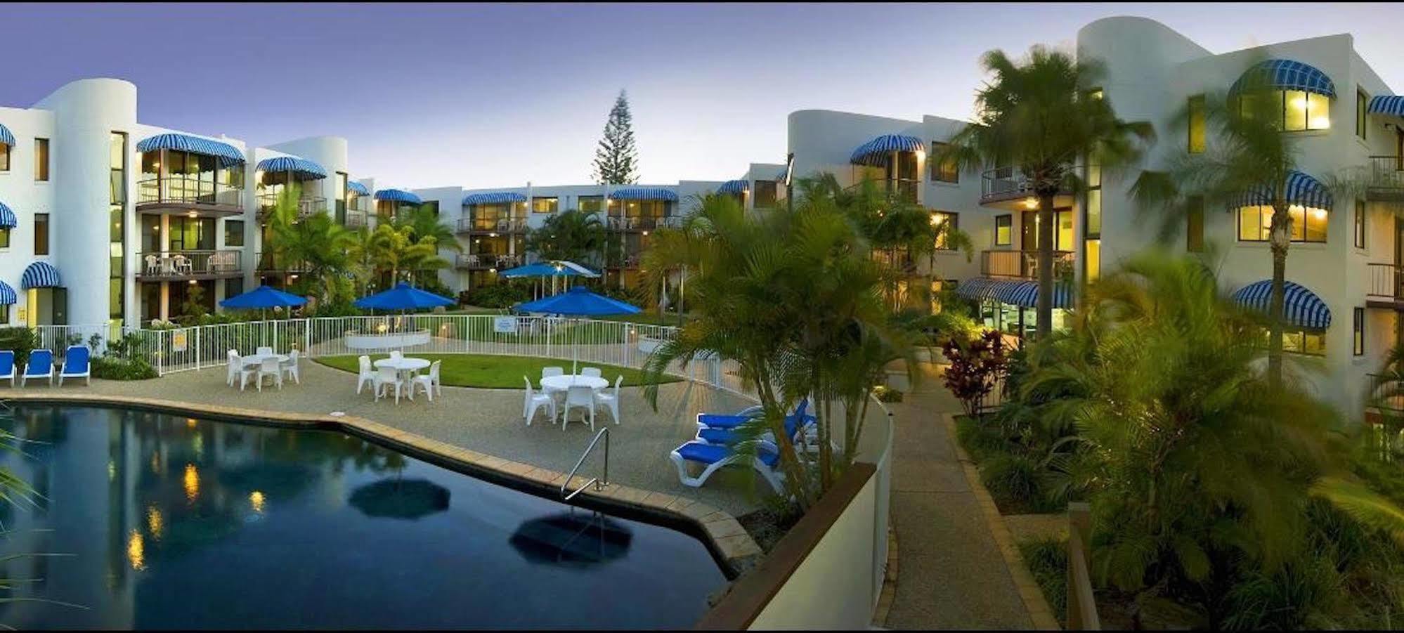 Headland Tropicana Resort Alexandra Headland Esterno foto