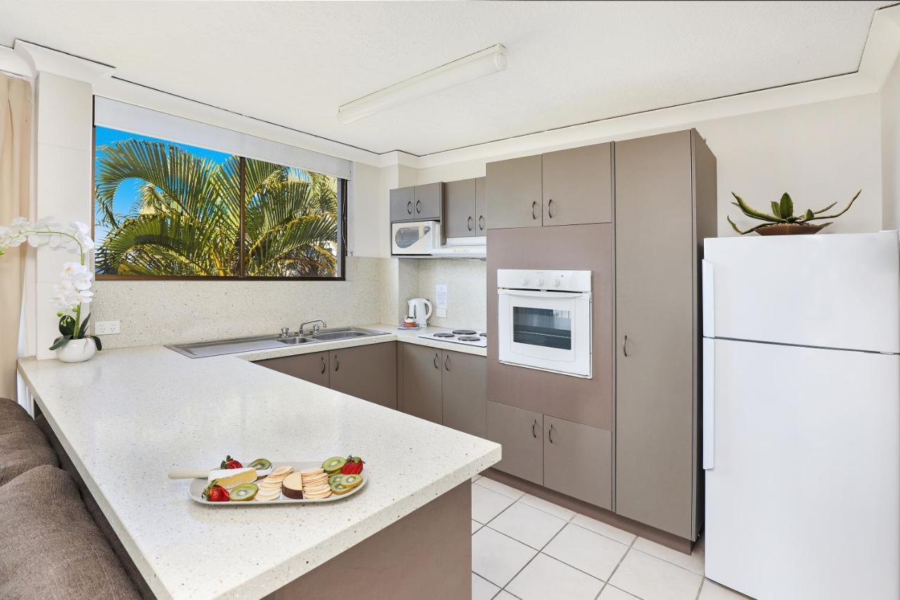 Headland Tropicana Resort Alexandra Headland Esterno foto